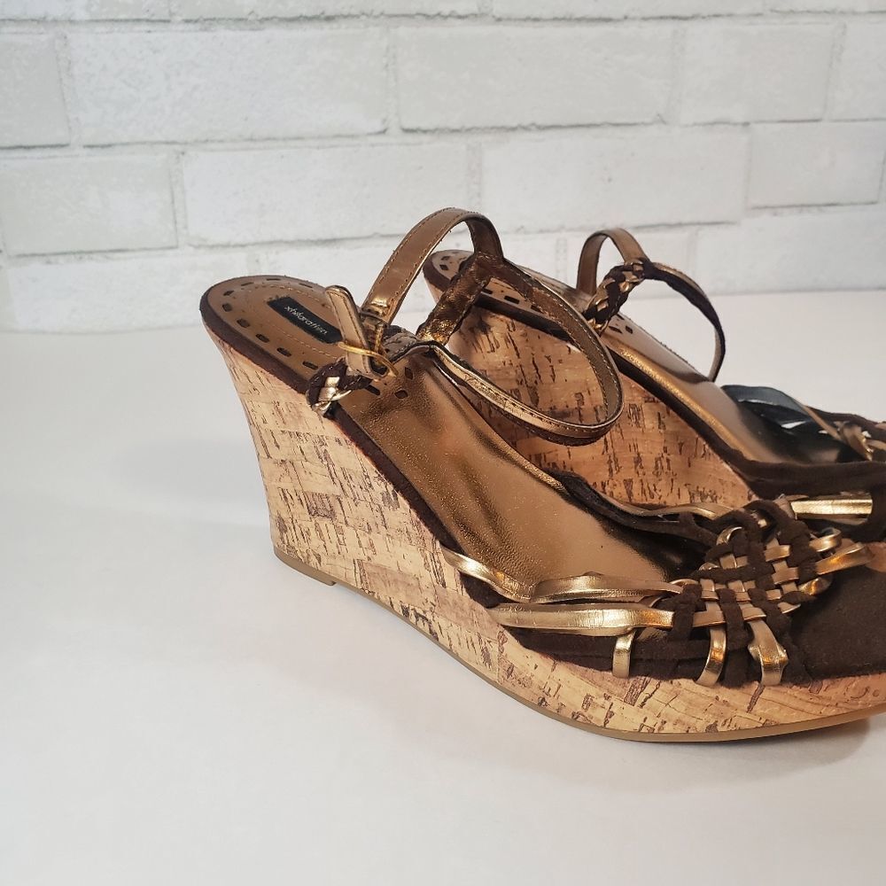 Xhilaration brown and gold wedges - Picture 4 of 13